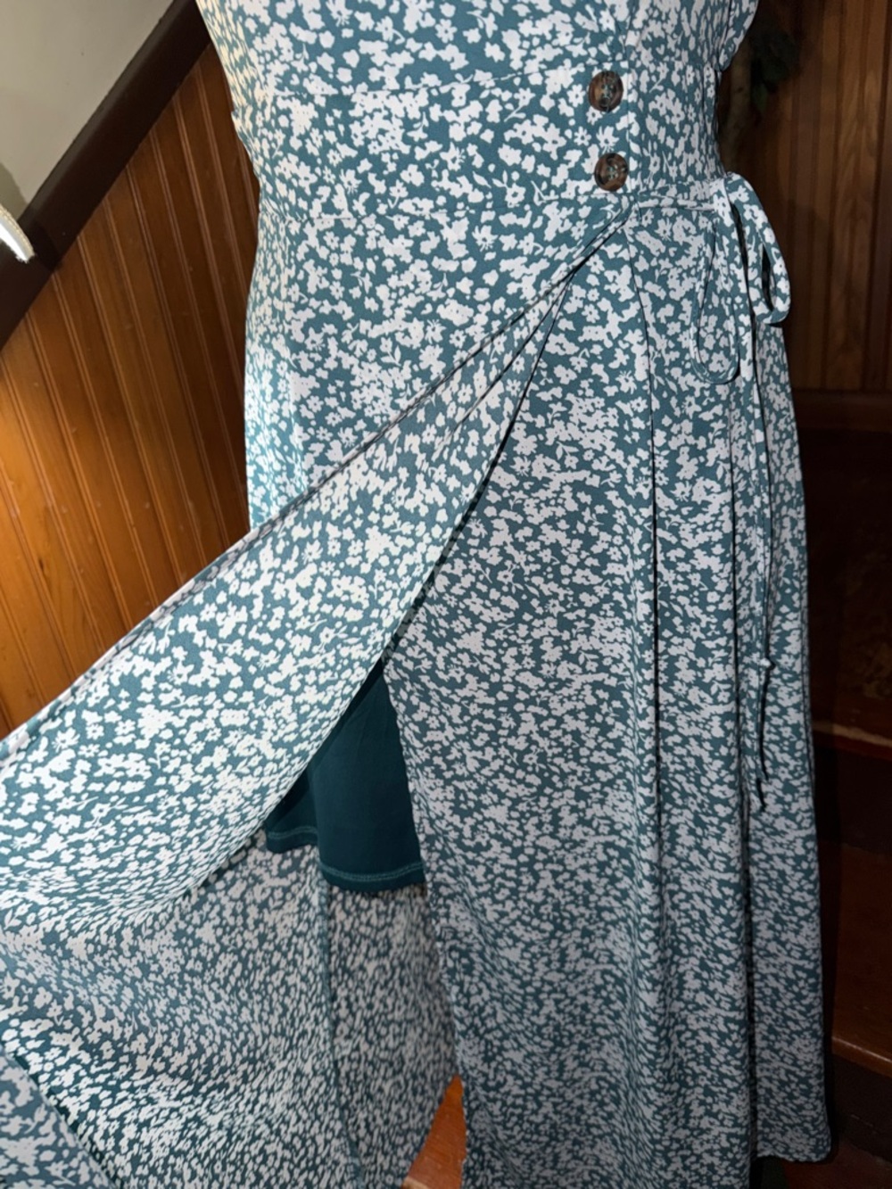 Sienna Sky soft green floral print dress women’s size medium - Picture 8 of 8